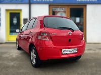 Gebraucht Toyota Yaris Edition 99 PS (72 kW) 2011 Super red 5 Kleinwagen