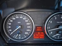 Gebraucht BMW 330 272 PS (200 kW) 2008 Silber Limousine