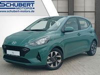 Gebraucht Hyundai i10 Trend 79 PS (58 kW) 2025 Mangrove green / mic Kleinwagen