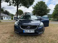 Gebraucht Volvo V40 114 PS (83 kW) 2015 Blau Limousine