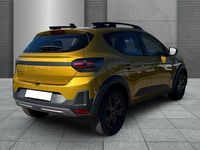Neu Dacia Sandero Extreme 110 PS (80 kW) 2026 Amber yellow SUV
