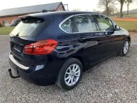 Gebraucht BMW 218 Performance 140 PS (102 kW) 2018 Blau Van / Kleinbus
