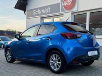 Gebraucht Mazda 2 Exclusive-Line 90 PS (66 kW) 2015 Blau Kleinwagen