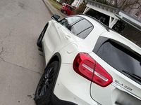 Gebraucht Mercedes GLA220 170 PS (125 kW) 2014 Weiß SUV