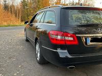 Gebraucht Mercedes E350 265 PS (194 kW) 2011 Schwarz Kombi