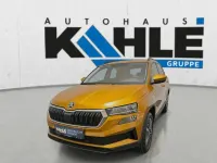 Gebraucht Skoda Karoq Tour 150 PS (110 kW) 2023 Phoenixorange premium metallic SUV