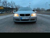Gebraucht BMW 318 129 PS (94 kW) 2006 Grau Limousine
