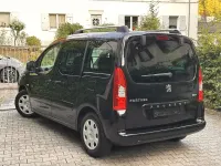Gebraucht Peugeot Partner Tepee Family 111 PS (81 kW) 2011 Schwarz Van / Kleinbus