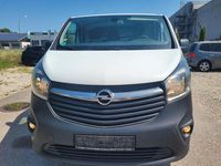 Gebraucht Opel Vivaro 120 PS (88 kW) 2018 Weiß Van / Kleinbus
