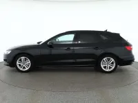 Gebraucht Audi A4 Comfort 204 PS (150 kW) 2023 Schwarz Kombi
