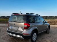 Gebraucht Skoda Yeti 105 PS (77 kW) 2015 Beige SUV