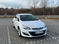 Gebraucht Opel Astra 140 PS (102 kW) 2012 Weiß Kombi