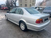 Gebraucht BMW 525 Lifestyle 163 PS (119 kW) 2002 Silber Limousine