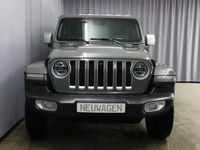 Gebraucht Jeep Wrangler Unlimited Sahara 381 PS (280 kW) 2022 Pau granite crystal meta.../grau SUV