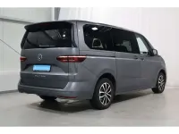 Käytetty VW Multivan Basis 204 HP (150 kW) 2023 Harmaa Tila-auto