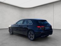 Gebraucht Mercedes A200 Advanced 163 PS (119 kW) 2024 Schwarz Limousine