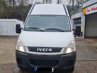 Second-hand Iveco Daily 116 CP (85 kW) 2011 Alb Monovolum