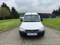 Używany Opel Combo 65 KM (47 kW) 2002 Biały Minivan