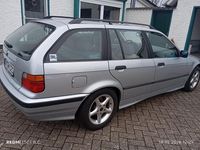 Gebraucht BMW 320 150 PS (110 kW) 1997 Silber Kombi