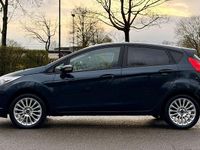 Gebraucht Ford Fiesta 80 PS (58 kW) 2017 Grau Kleinwagen