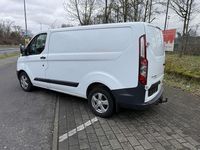 Gebraucht Ford Transit Custom 105 PS (77 kW) 2016 Frostweiß Van / Kleinbus
