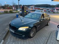 Second-hand BMW 730 245 CP (180 kW) 2010 Verde Berlinǎ