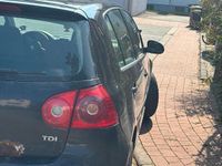 Gebraucht VW Golf V 104 PS (76 kW) 2004 Schwarz Kleinwagen
