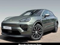 Gebraucht Porsche Macan 380 kW (517 PS) 2025 Aventuringrünmetallic SUV
