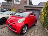 Gebraucht Toyota iQ Basis 68 PS (50 kW) 2011 Super red 5 Kleinwagen