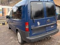 Gebraucht Opel Combo 101 PS (74 kW) 2008 Blau Van / Kleinbus