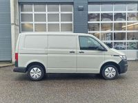 Gebraucht VW Transporter 110 PS (80 kW) 2022 Ascotgrau Van