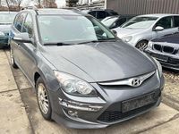Gebraucht Hyundai i30 Style 116 PS (85 kW) 2010 Grau Kombi