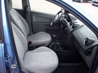 Gebraucht Ford Fiesta Ambiente 80 PS (58 kW) 2002 Blau metallic Kleinwagen