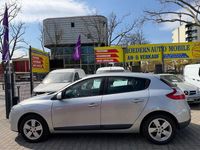 Gebraucht Renault Mégane Dynamique 140 PS (102 kW) 2010 Grau Limousine