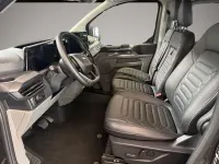 Gebraucht Ford Tourneo Custom Titanium 136 PS (100 kW) 2025 Manufacturer Van