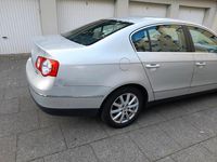 Gebraucht VW Passat 122 PS (89 kW) 2009 Silber Limousine