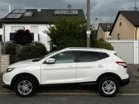 Gebraucht Nissan Qashqai 163 PS (119 kW) 2017 Weiß SUV