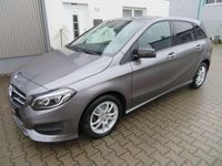 Gebraucht Mercedes B180 122 PS (89 kW) 2016 Grau Van / Kleinbus