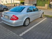Gebraucht Mercedes E220 150 PS (110 kW) 2006 Silber Limousine