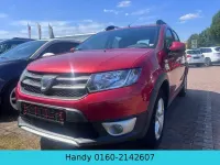 Gebraucht Dacia Sandero Prestige 90 PS (66 kW) 2016 Rot SUV