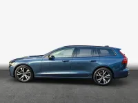 Gebraucht Volvo V60 Plus 197 PS (144 kW) 2025 Blau Kombi