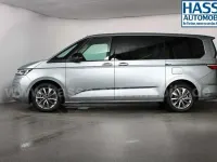 Gebraucht VW Multivan Life 150 PS (110 kW) 2024 Silber Van / Kleinbus