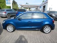 Gebraucht Audi A1 Sportback Basis 95 PS (69 kW) 2017 Blau Kleinwagen