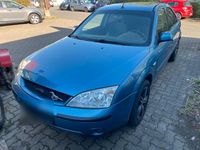Gebraucht Ford Focus 125 PS (91 kW) 2002 Blau Limousine