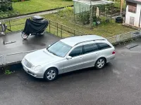 Gebraucht Mercedes E220 150 PS (110 kW) 2004 Grau Kombi