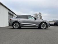 Gebraucht Audi e-tron Advanced Plus 230 kW (313 PS) 2022 Taifungrau SUV