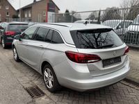 Gebraucht Opel Astra Dynamic 110 PS (80 kW) 2018 Silber Kombi