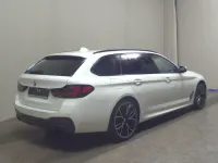 Gebraucht BMW 540 M Sport 340 PS (250 kW) 2023 Alpinweiss iii Kombi