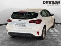 Gebraucht Ford Focus Titanium 125 PS (91 kW) 2023 Frostweiß Limousine