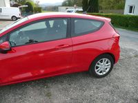 Gebraucht Ford Fiesta Trend 75 PS (55 kW) 2021 Rot Kleinwagen